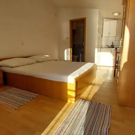 Apartments Jase Lukovo Sugarje Exterior photo