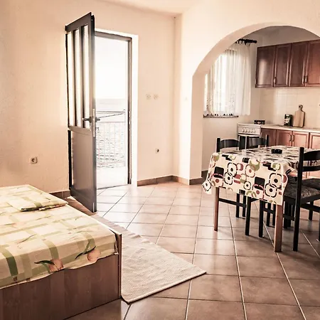 Apartments Jase Lukovo Sugarje Exterior photo
